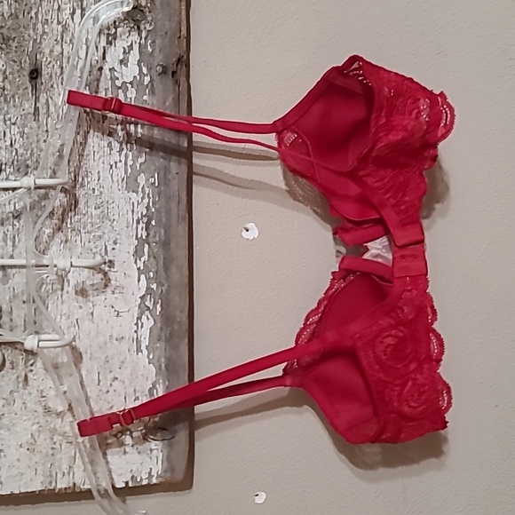 Victoria's Secret Very Sexy push up without padding 36b - Picture 2 of 4